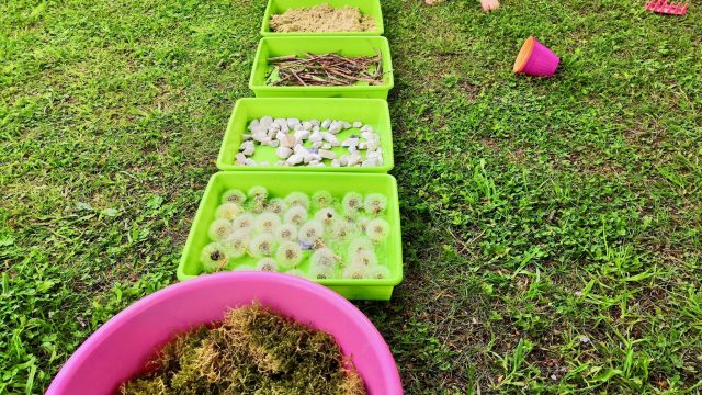 DIY Barfußweg mit Naturmaterialien