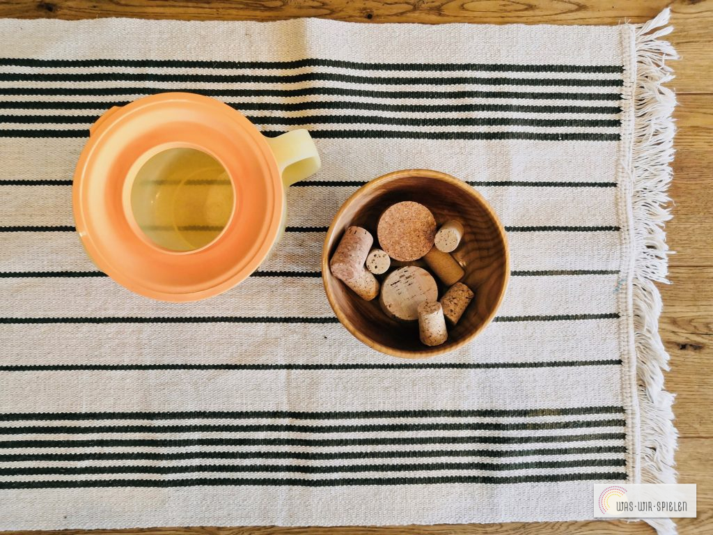 Füllübungen sind sehr interessant für Kleinkinder