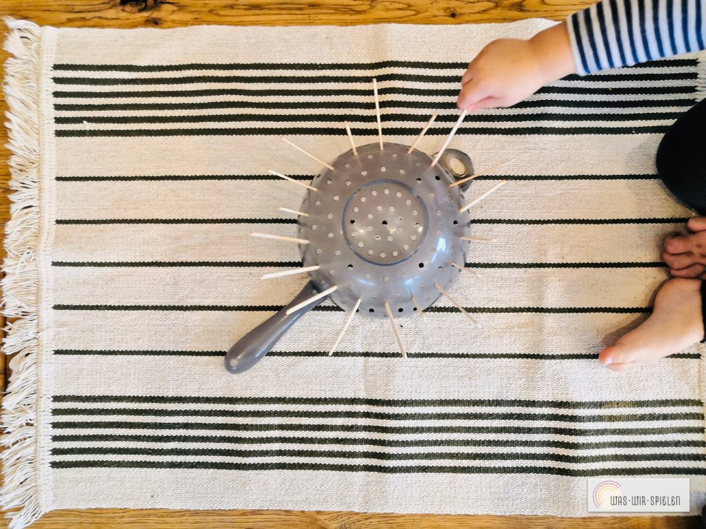 Steckspiel - mit Pfeifenputzern oder Eisstäbchen