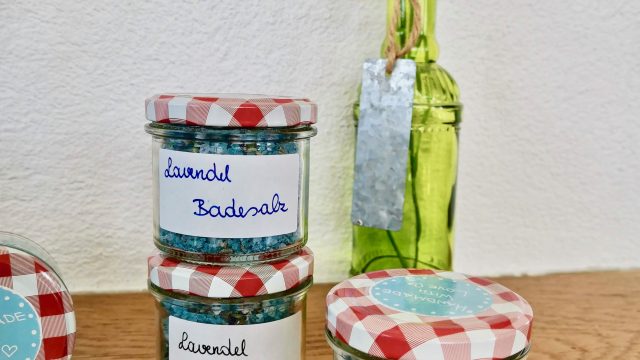 Duftendes Badesalz ganz einfach selber machen
