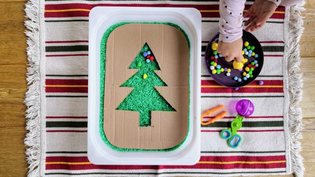 3 weihnachtliche Spielideen – Christbaumspiele