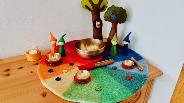 Klangschalen mit Kindern –  Achtsamkeit & Spiel