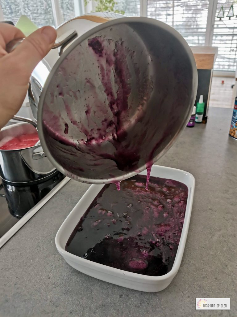 Nun muss der Glibber gut abgekühlt werden