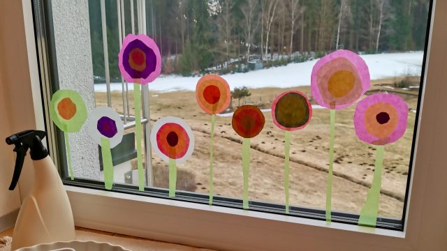 Bunte Tulpen – Fensterbilder nach Kandinsky