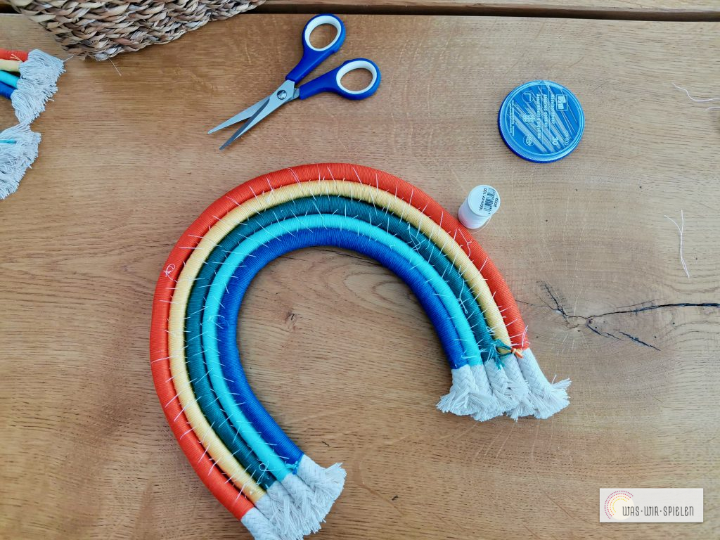 Stränge zusammen nähen