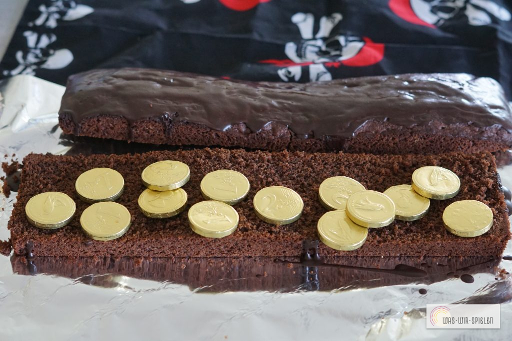 Befüllter Schokokuchen