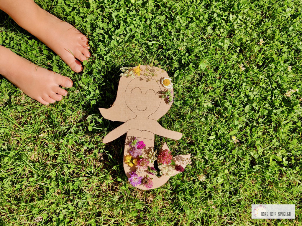 Meerjungfrau aus Karton schmücken