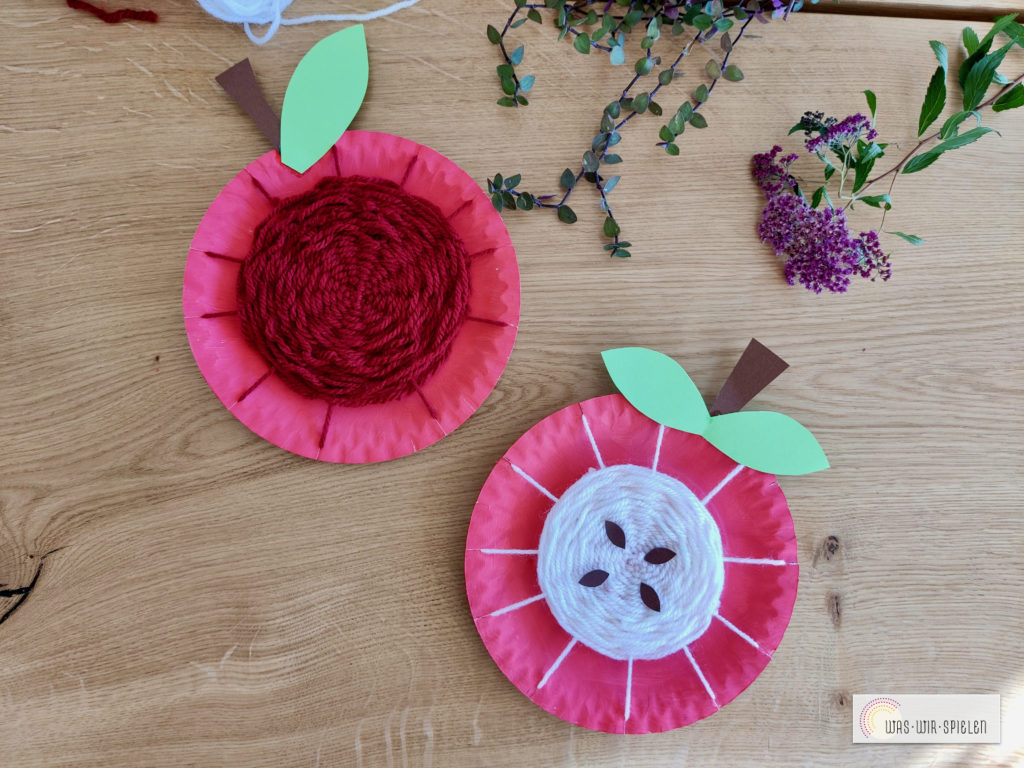 Rundweben - herbstliche Dekoration entsteht