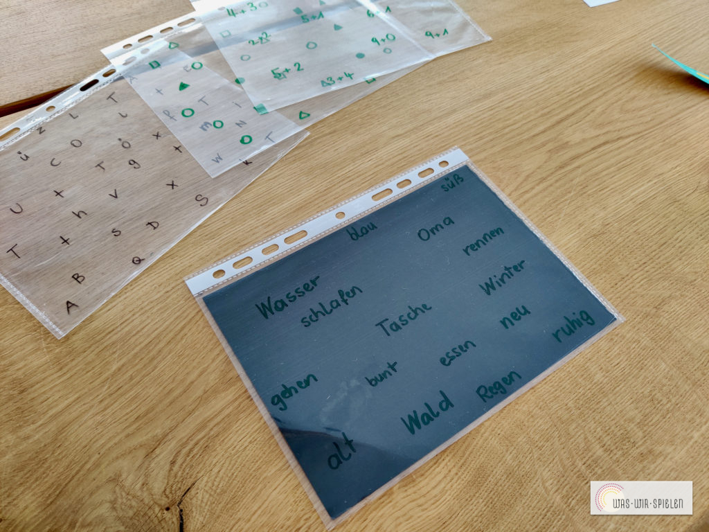 Gibt schwarzes Papier in die Folie