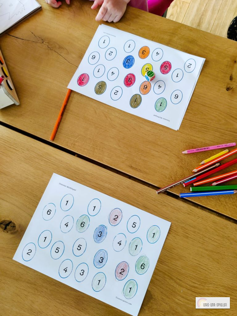 Wer als Erstes alle Eier angemalt hat, ist der Sieger