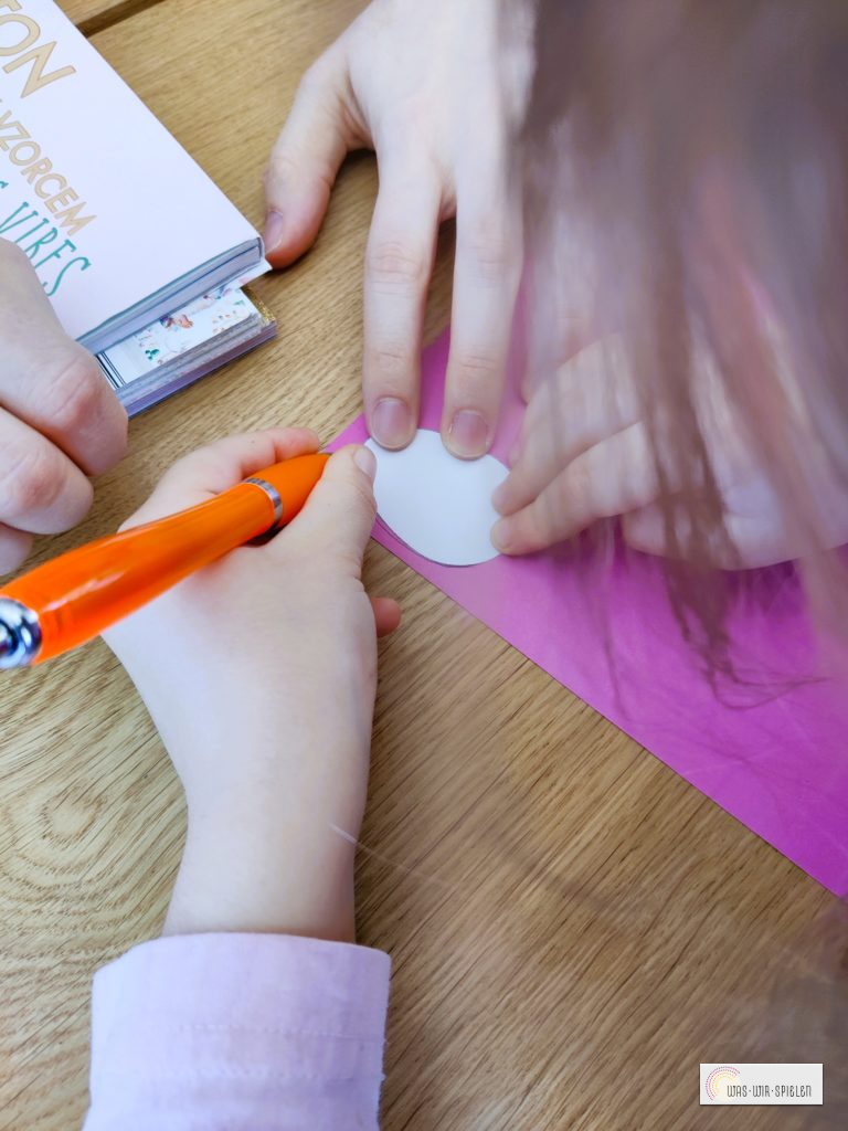 Ei auf Moosgummi aufzeichnen