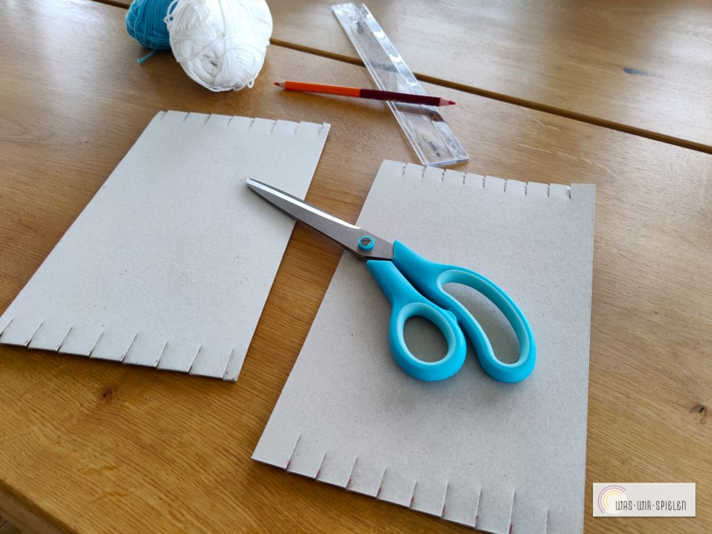 Einschneiden der gekennzeichneten Linien