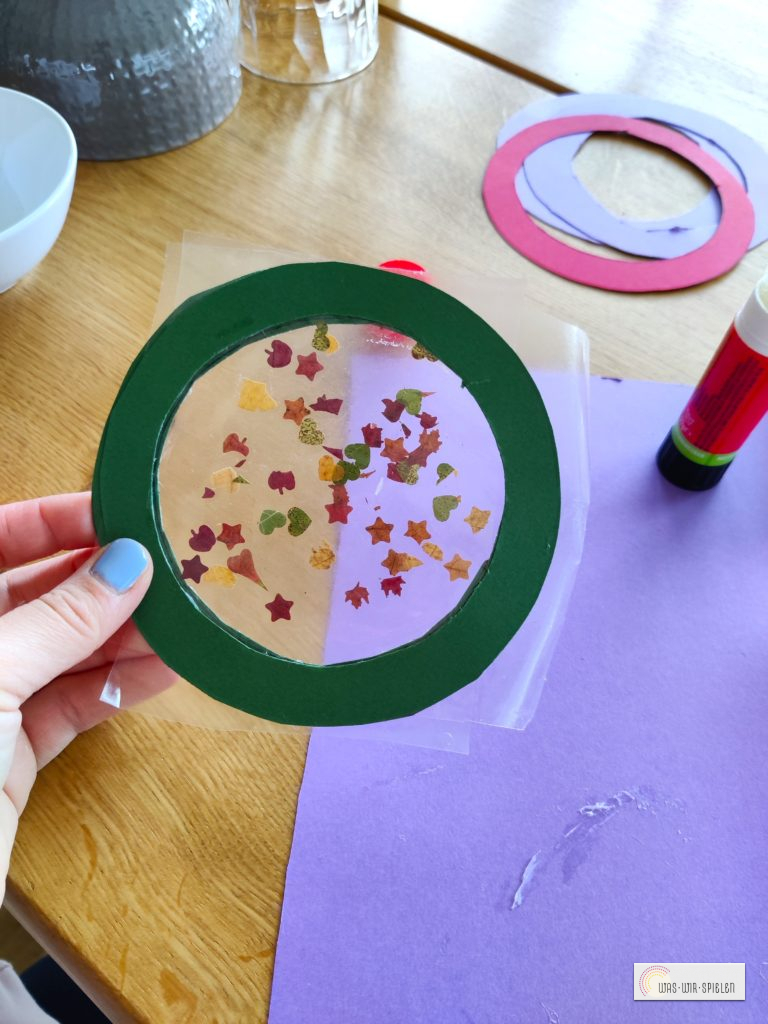 Zweiten Rahmen ankleben