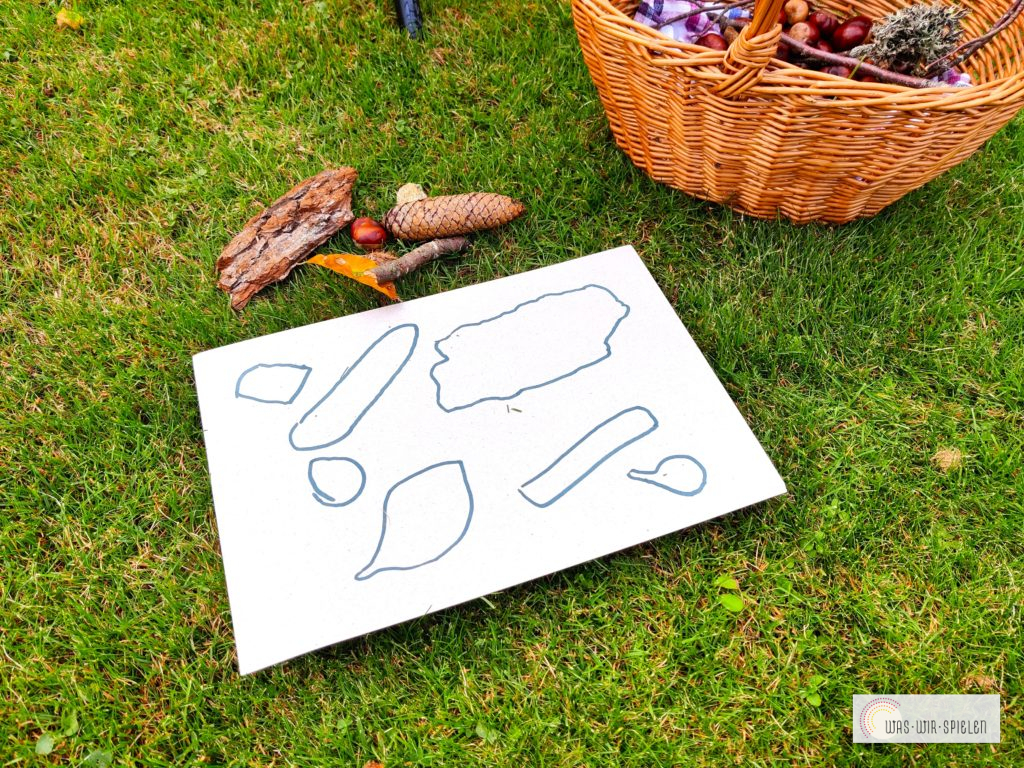 Umrisspuzzle aus Naturmaterialien