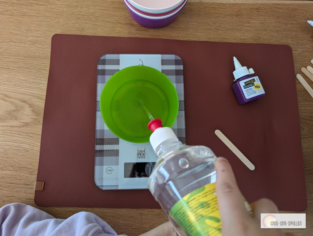 Schritt 1 - Kleber einfüllen