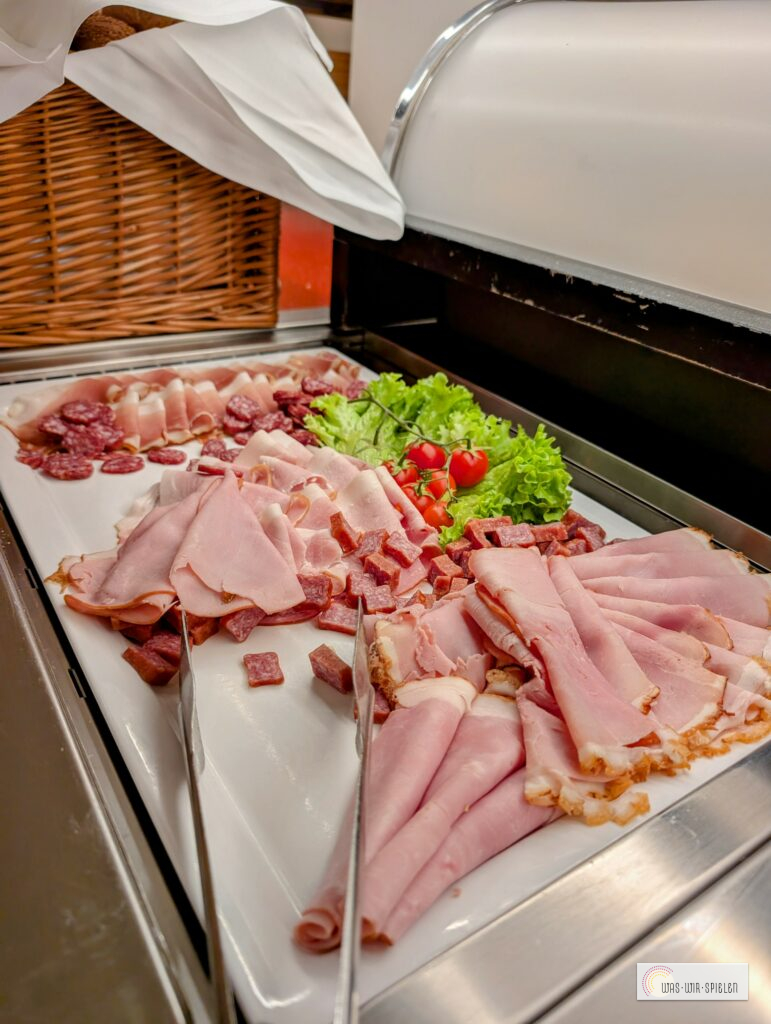 Jausenplatte beim Abendessen