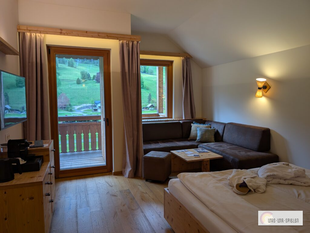 Zimmer mit großem Balkon