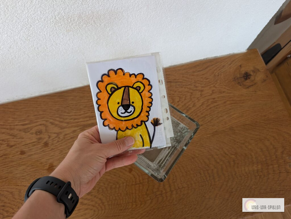 Buntes Bild kommt nun ins Wasser