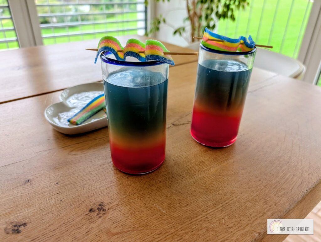 Leckerer Regenbogen - Cocktail für Kinder