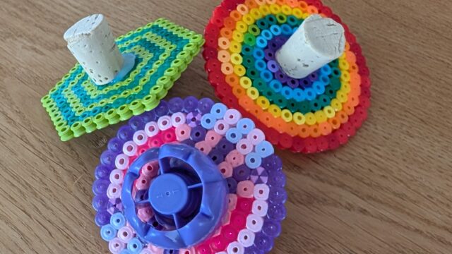 Kreisel aus Bügelperlen – einfache Bastelidee für Kinder